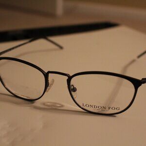 London Fog Adam Black 50-21-145 with Hard case